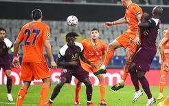 欧冠：内马尔伤退小基恩梅开二度，巴黎客场2-0伊斯坦布尔