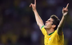 巴西球星卡卡宣布退役