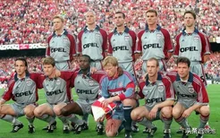 21年前今天拜仁欧冠决赛补时丢2球遭逆转，当时球员你认得几个？