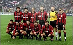 米兰队史上的今天 1999年比埃霍夫进球 米兰欧冠小组赛1比1切尔西