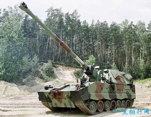 “克莱博”155毫米自行榴弹炮，波兰